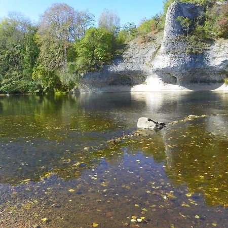 Camping Paradis Le Rocher De La Granelle Le Bugue Exterior photo