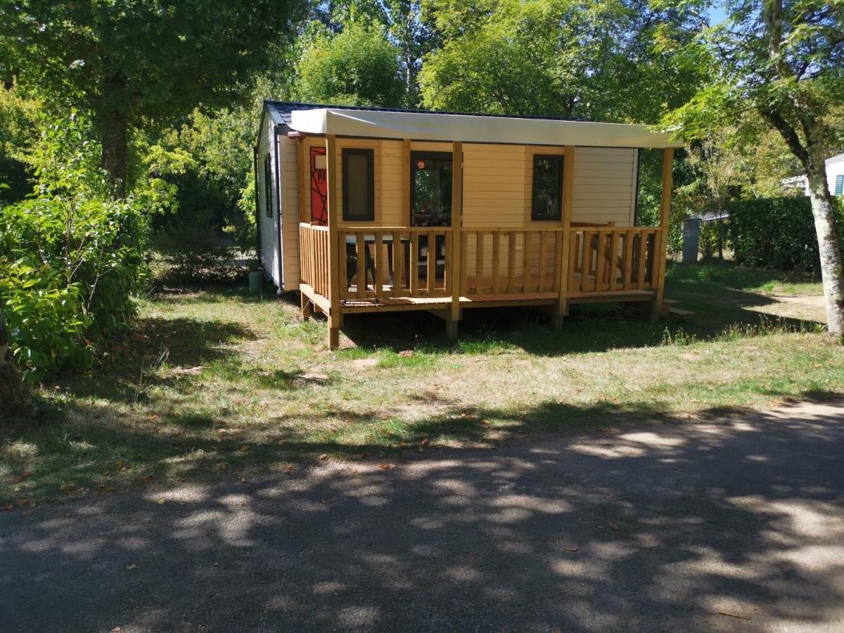 Camping Paradis Le Rocher De La Granelle Le Bugue Exterior photo